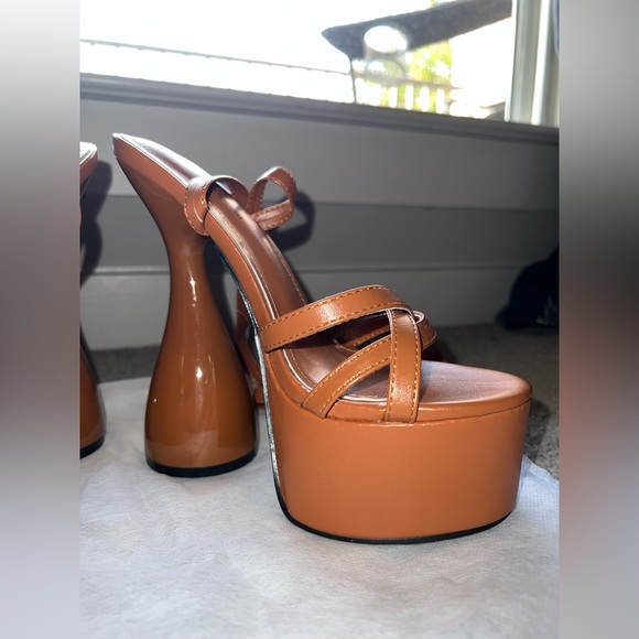 Elaine Sculpted & Strappy: Almond Brown Platform Chunky Heel Sandals - Picture 4 of 11